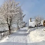 Nagykulcsos Nyulontul * Mencshely